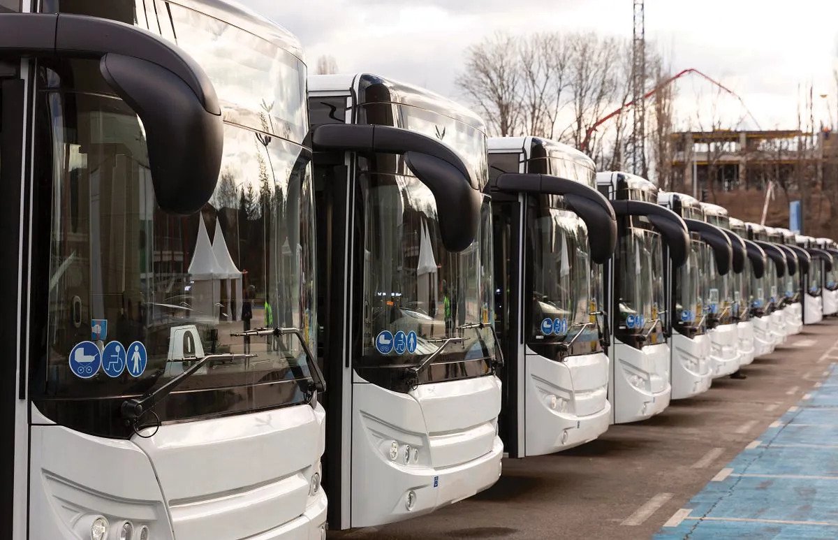 MAINTAINING ELECTRIC FLEETS: WHAT SHIFTS AND WHAT STAYS THE SAME
